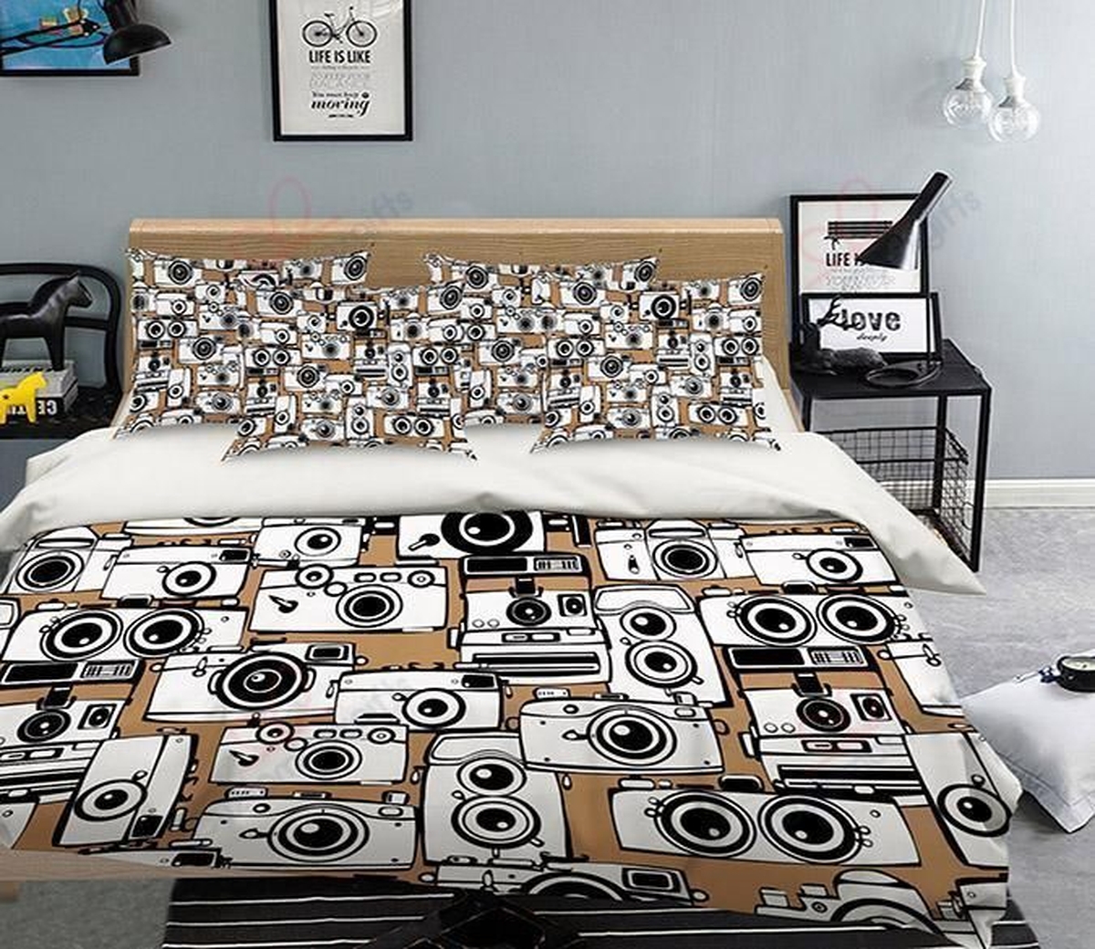 Camera Pattern Bedding Set (Duvet Cover & Pillow Cases) - Unique Anime Apparel for Fans