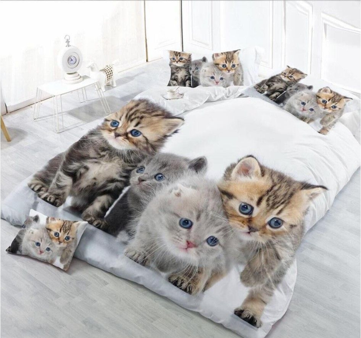 Lovely Cat Bed Sheets Spread Duvet Cover Bedding Set - Unique Anime Apparel for Fans