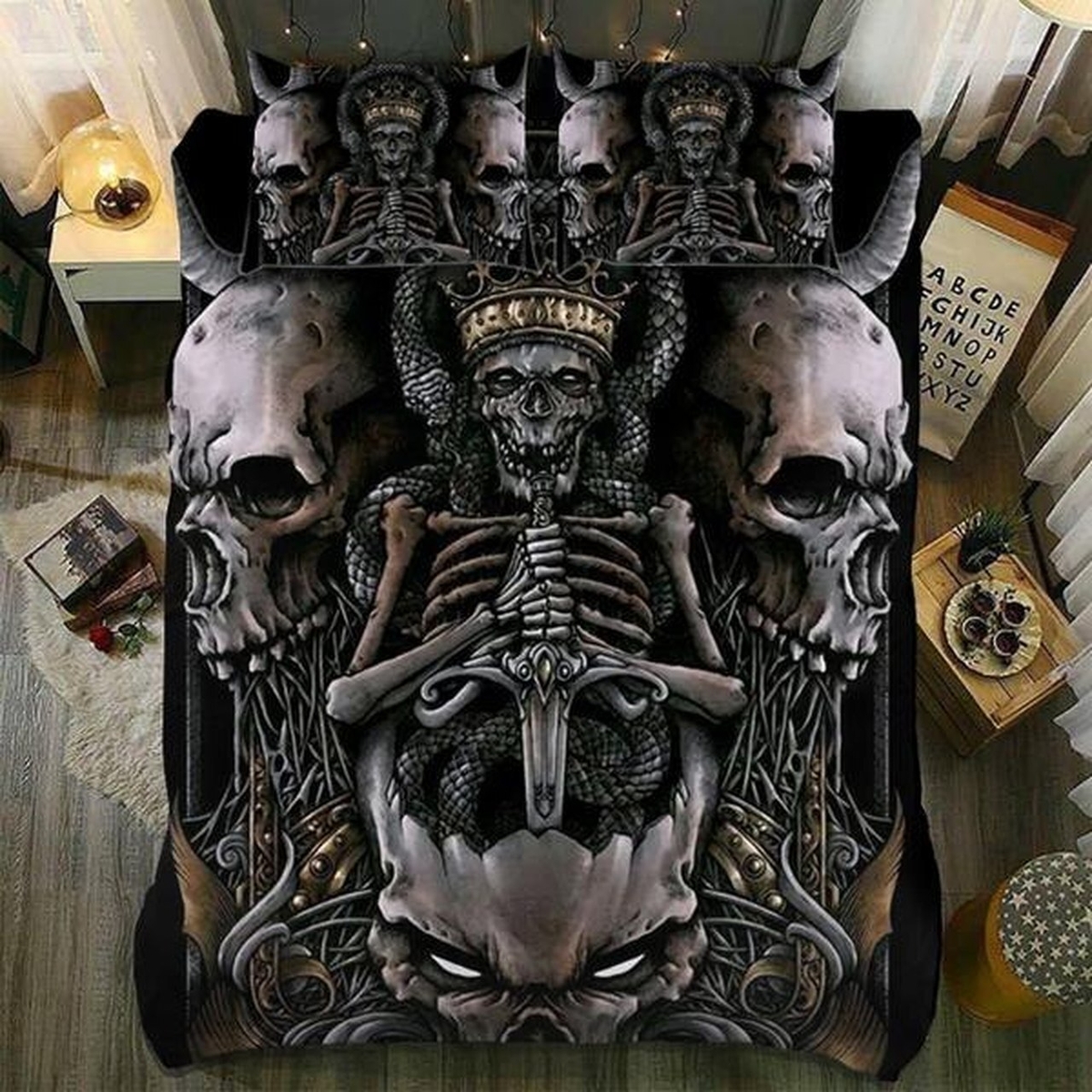 Skull Bedding Set - Laughing King Skull (Duvet Cover & Pillow Cases) - Unique Anime Apparel for Fans