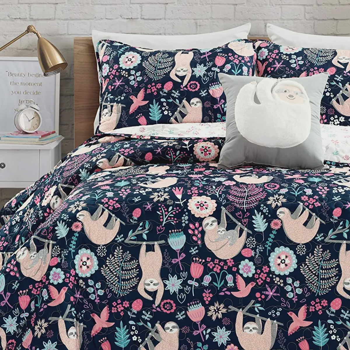 Sloth Piece Quilt Bedding Set (Duvet Cover & Pillow Cases) - Unique Anime Apparel for Fans