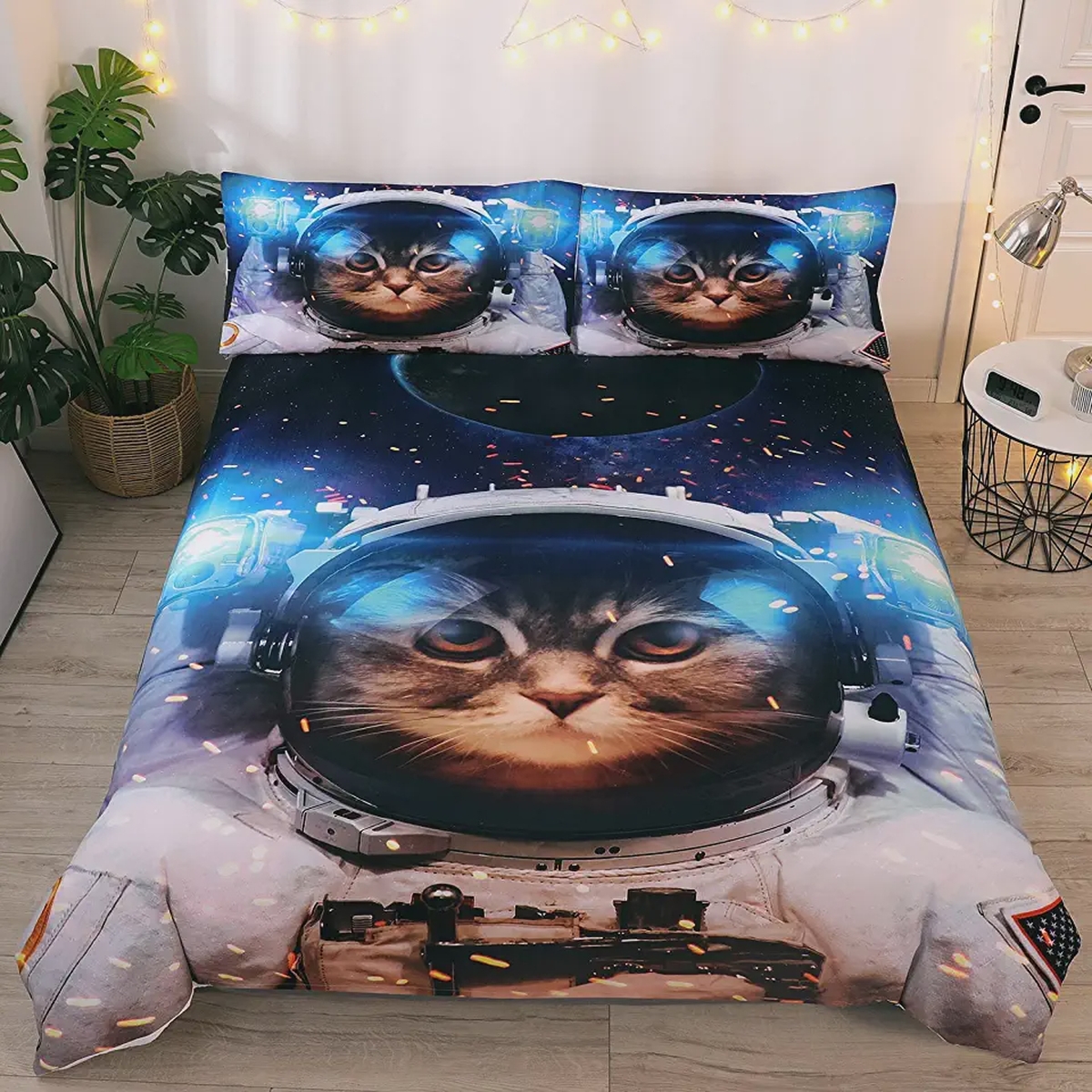Space Universe Cat Bedding Funny Astronaut Pattern Duvet Cover Sets - Unique Anime Apparel for Fans